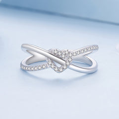 Geometric Twisted Heart Ring - Lullaboo