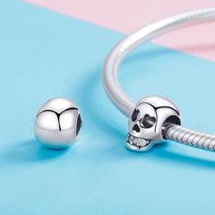 Skull Charm - Lullaboo