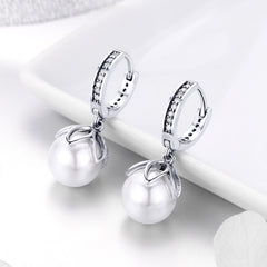 Glam Pearl Drop Earrings - Lullaboo