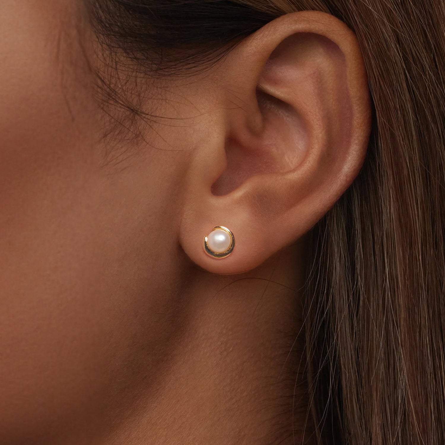 Gold Pearl Stud Earrings - Lullaboo