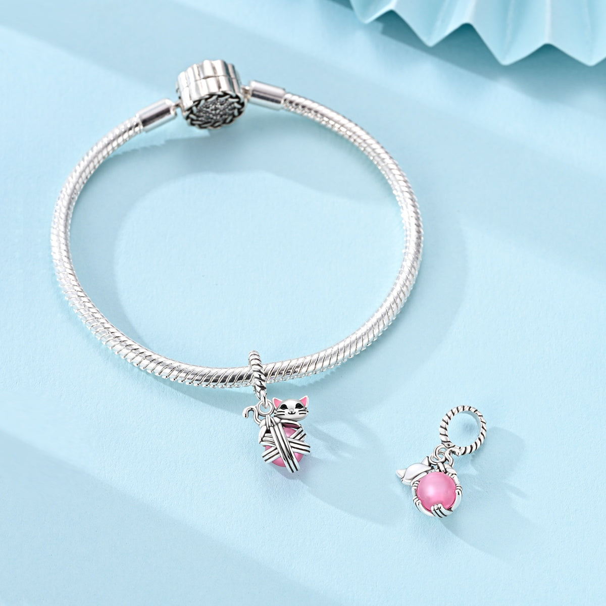 Kitty with Wool Dangle Charm - Lullaboo