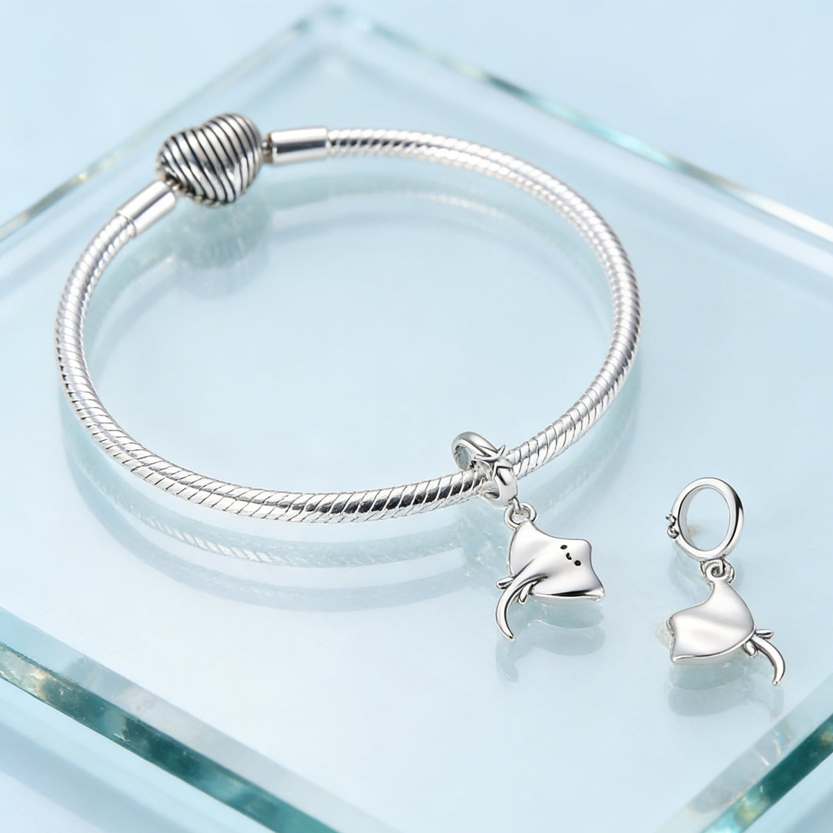 Stingray Dangle Charm - Lullaboo