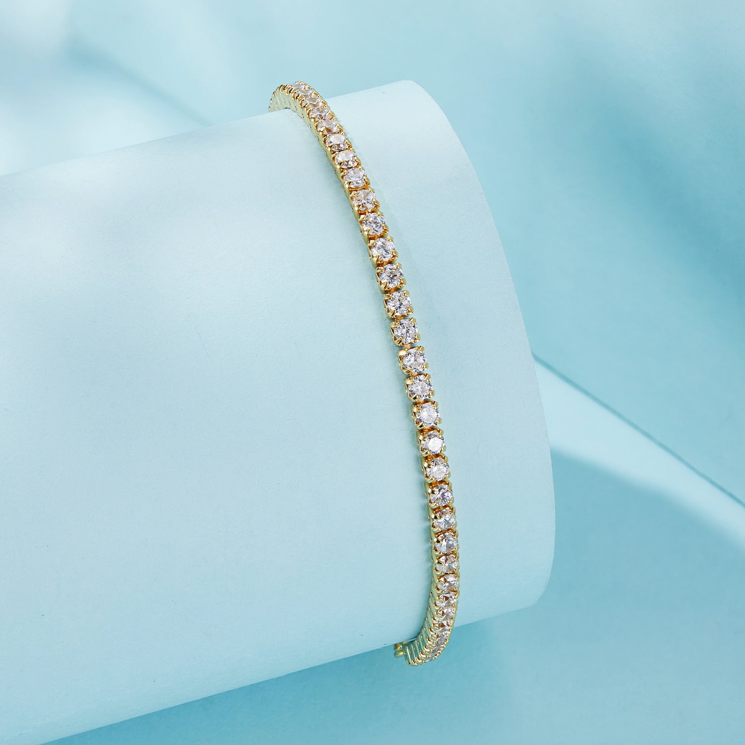 Gold Sparkling Strand Bracelet - Lullaboo