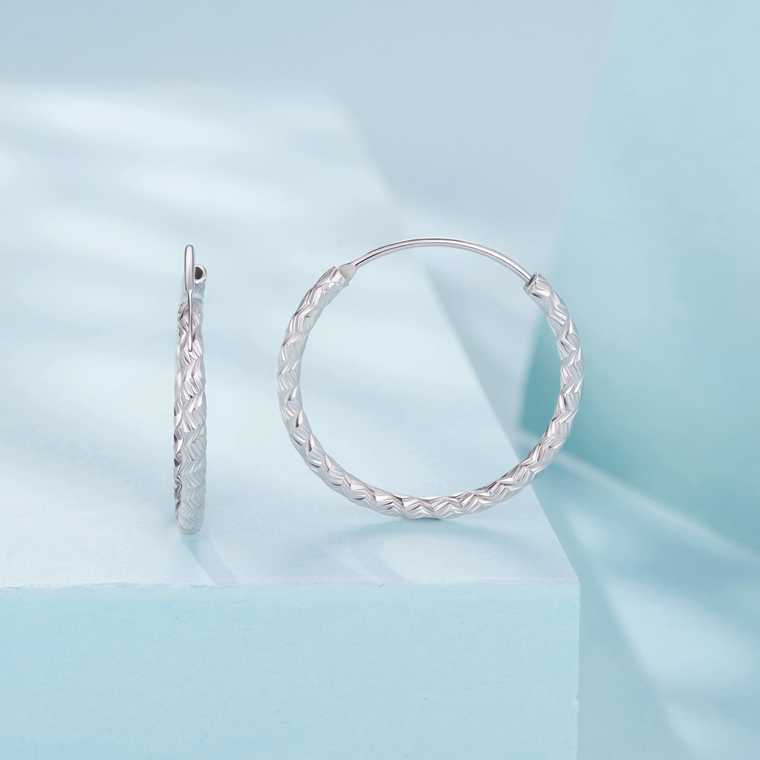 Carved Floral Hoop Earrings - Lullaboo
