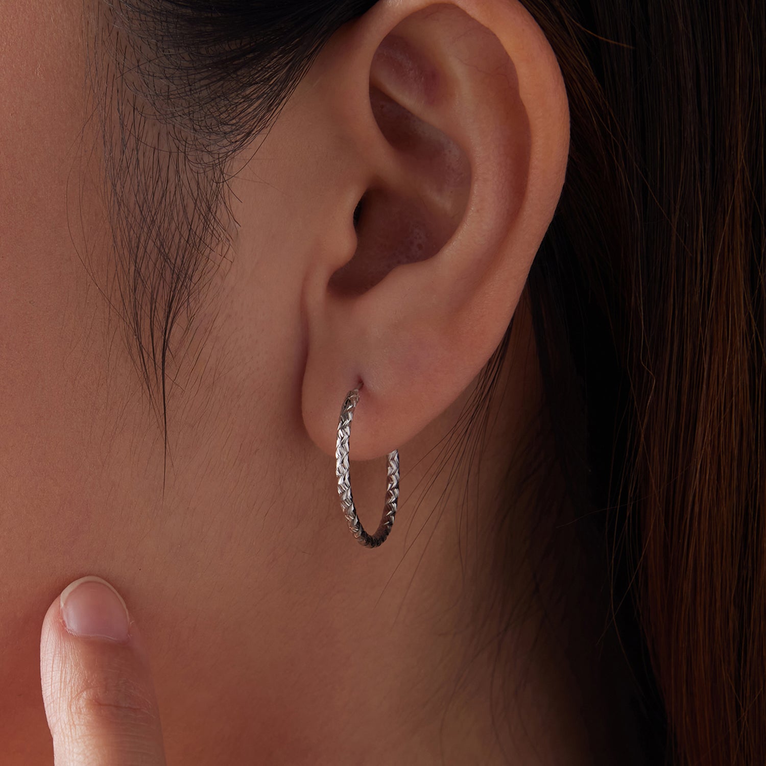 Carved Floral Hoop Earrings - Lullaboo